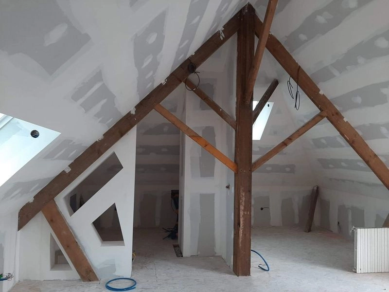 Pose de bandes de plaque de plâtre en Loire-Atlantique